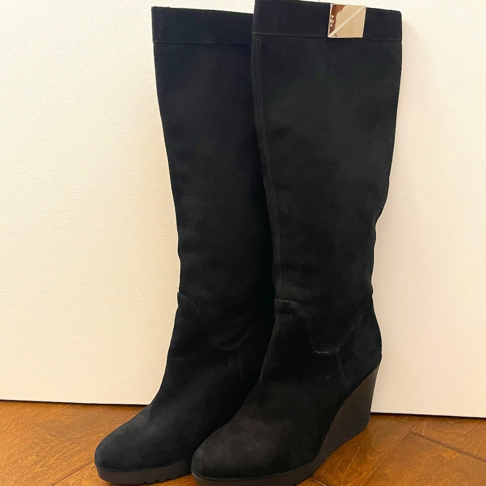 Donald Pliner Iliya Black Suede Boots